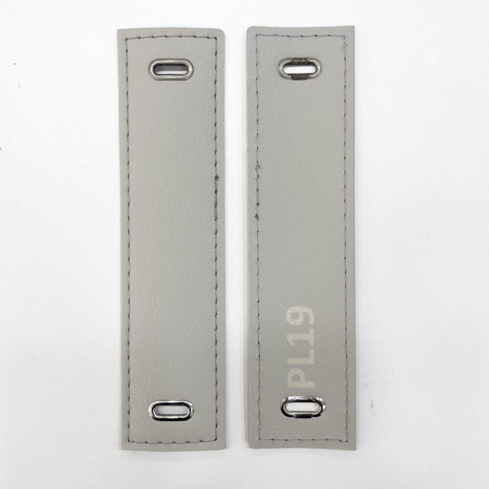 leather venetian blind product photo