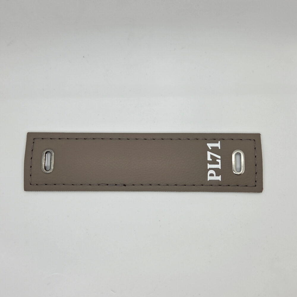 Pelle PL71 Leather Venetian Blind